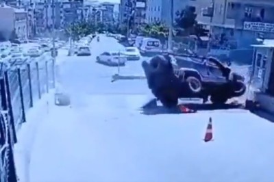 Şanlıurfa'da Zırhlı Polis Aracının Devrilmesi Sonucu Polis Memuru Şehit Oldu