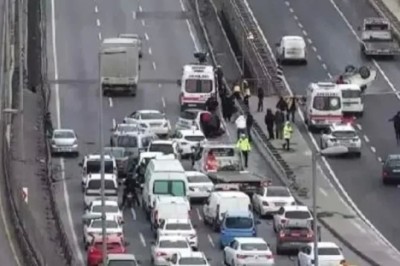 İstanbul’da Zincirleme Trafik Kazası: 2 Yaralı