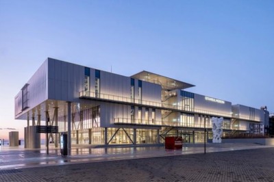 İstanbul Modern: Yeni Müze Binası ve Sergileriyle Sanatın İnşası