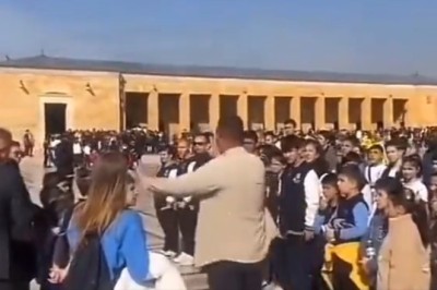 Anıtkabir'de 'Andımız' Okuma Girişimine Müdahale Tartışma Yarattı