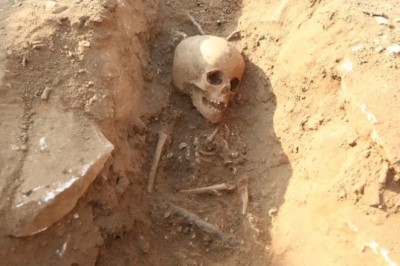 Diyarbakır'da 54 Çocuk Mezarı Bulundu