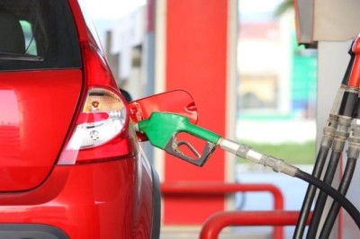 Akaryakıt fiyatlarına tarihi zam: Motorin 41 lirayı geçti